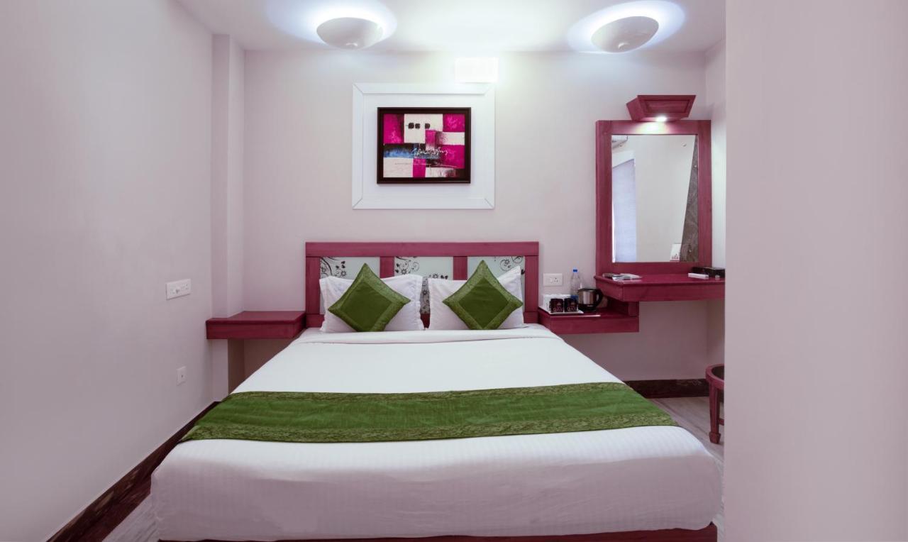 Hotel Treebo The Qasr Kochi Esterno foto