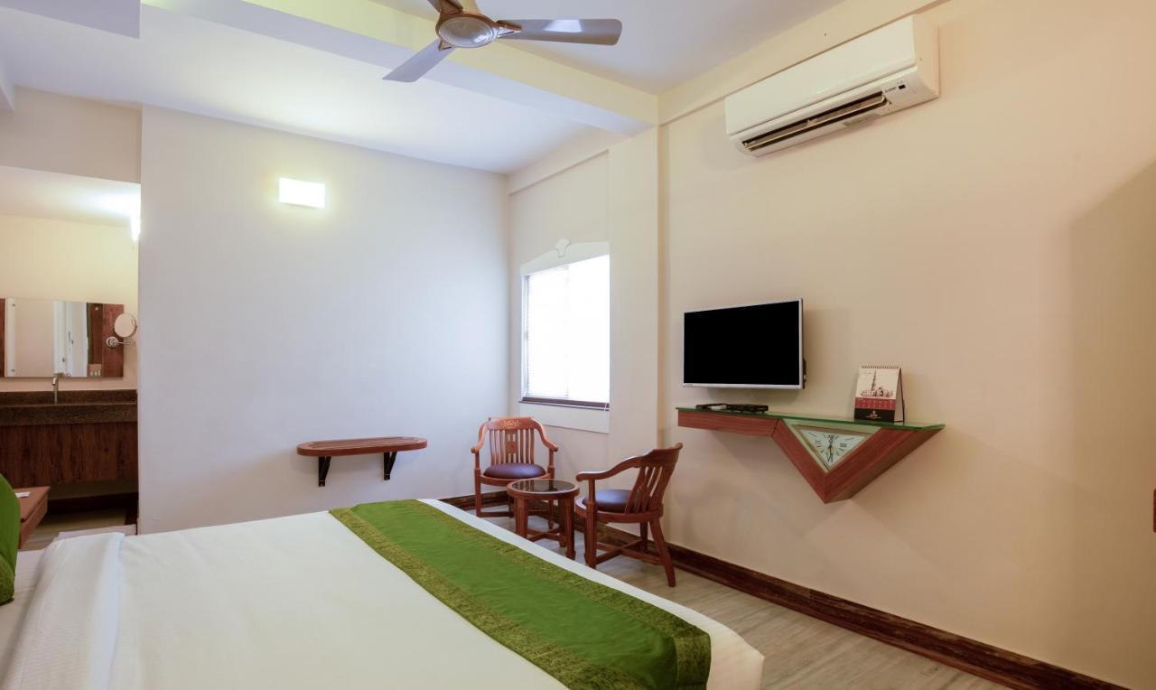Hotel Treebo The Qasr Kochi Esterno foto