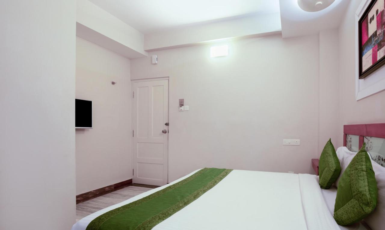 Hotel Treebo The Qasr Kochi Esterno foto
