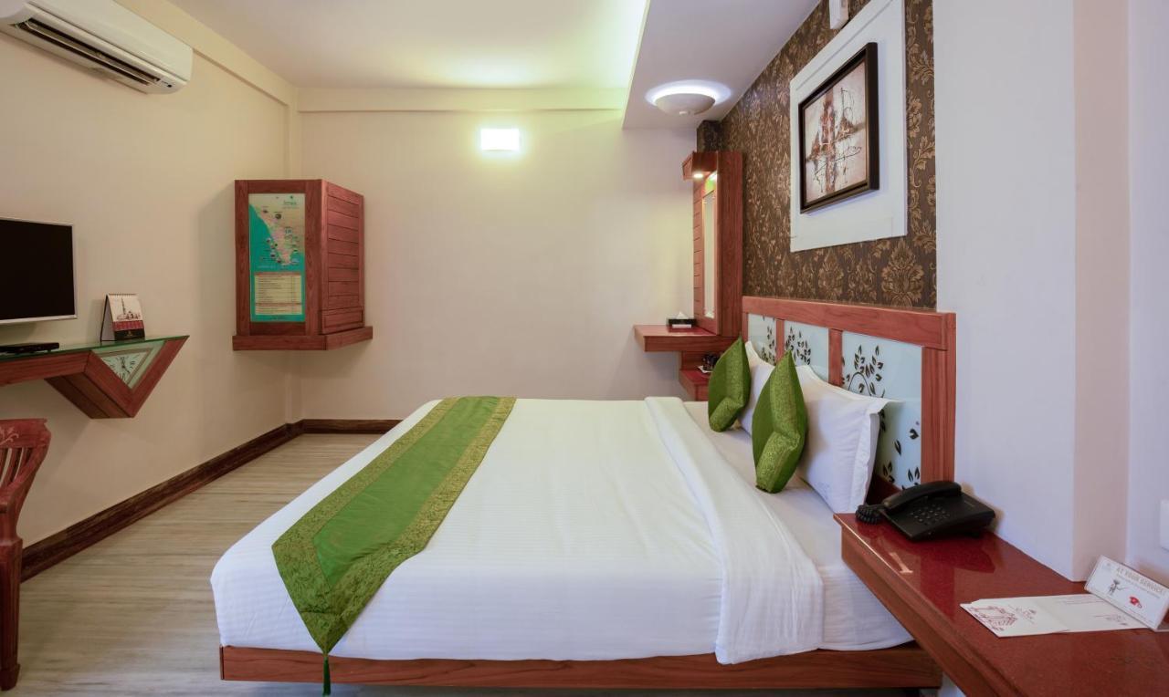 Hotel Treebo The Qasr Kochi Esterno foto