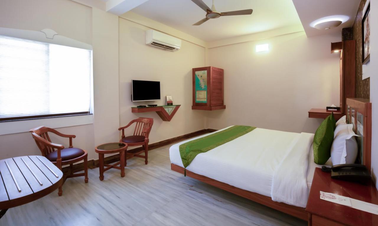 Hotel Treebo The Qasr Kochi Esterno foto