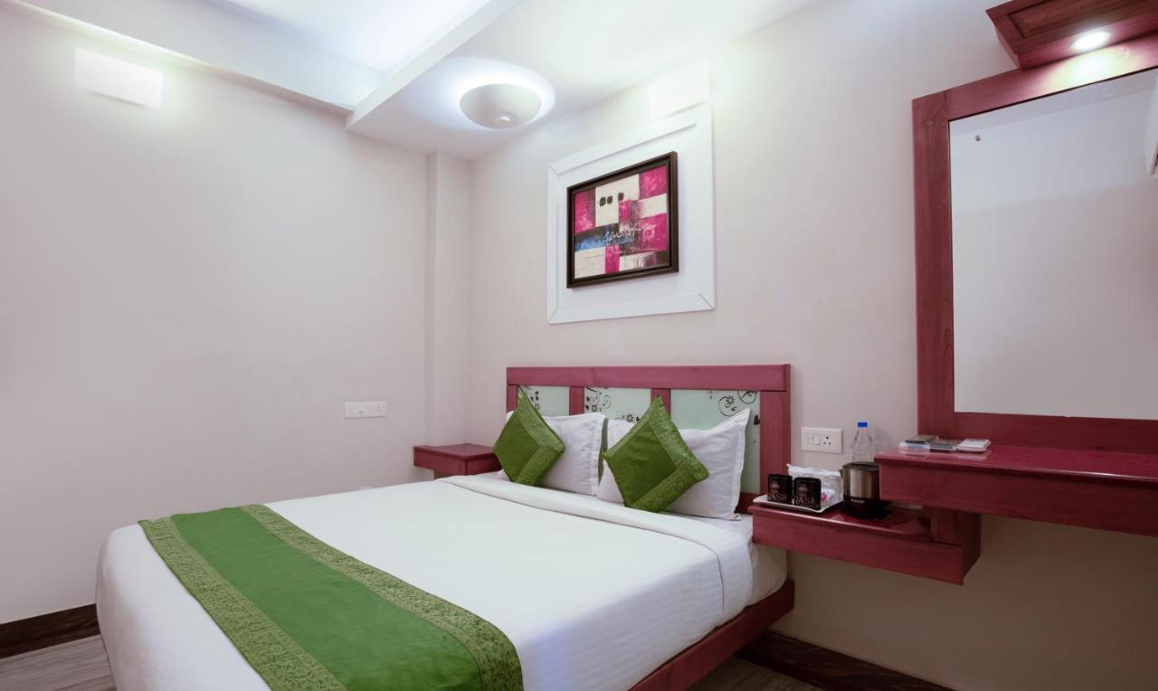 Hotel Treebo The Qasr Kochi Esterno foto