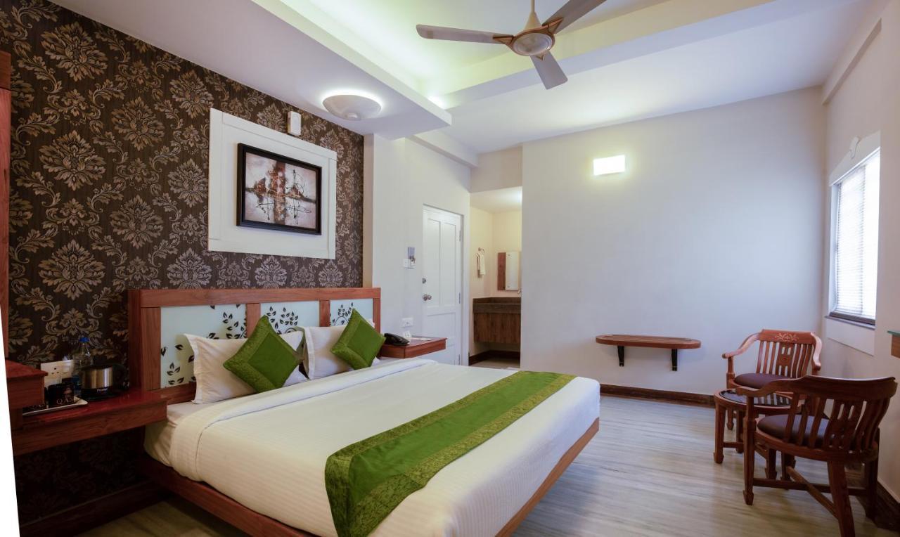 Hotel Treebo The Qasr Kochi Esterno foto